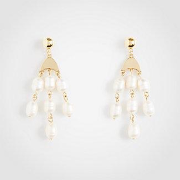 *HP* NWT! Ann Taylor Chandelier Statement Earrings - Picture 2 of 6